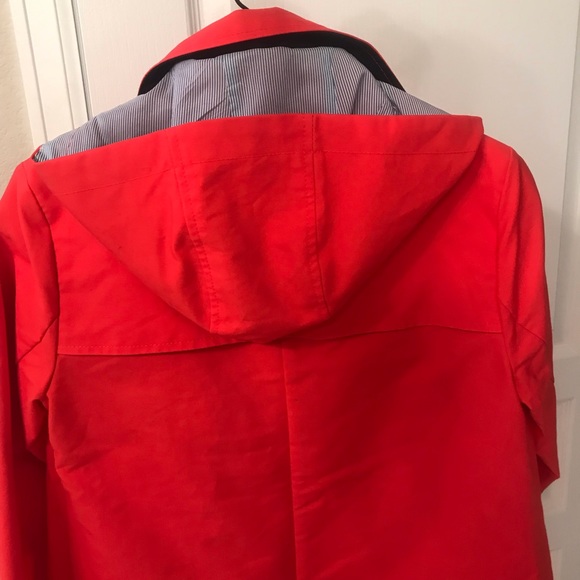 Tommy Hilfiger Red Raincoat Hooded Sz XS Gold - Picture 5 of 8
